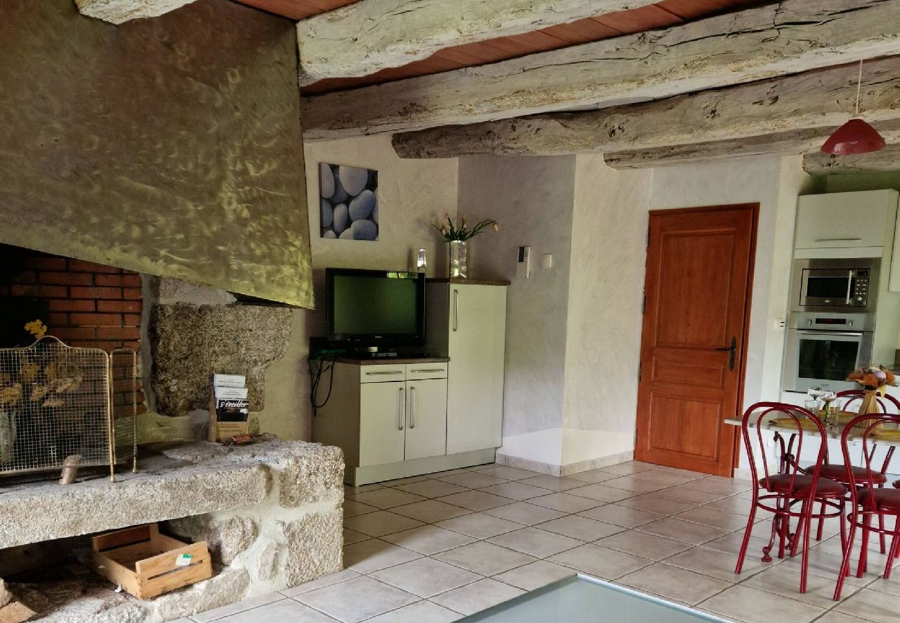 Maison à Florentin-la-Capelle - La Fontaine d´Aubrac