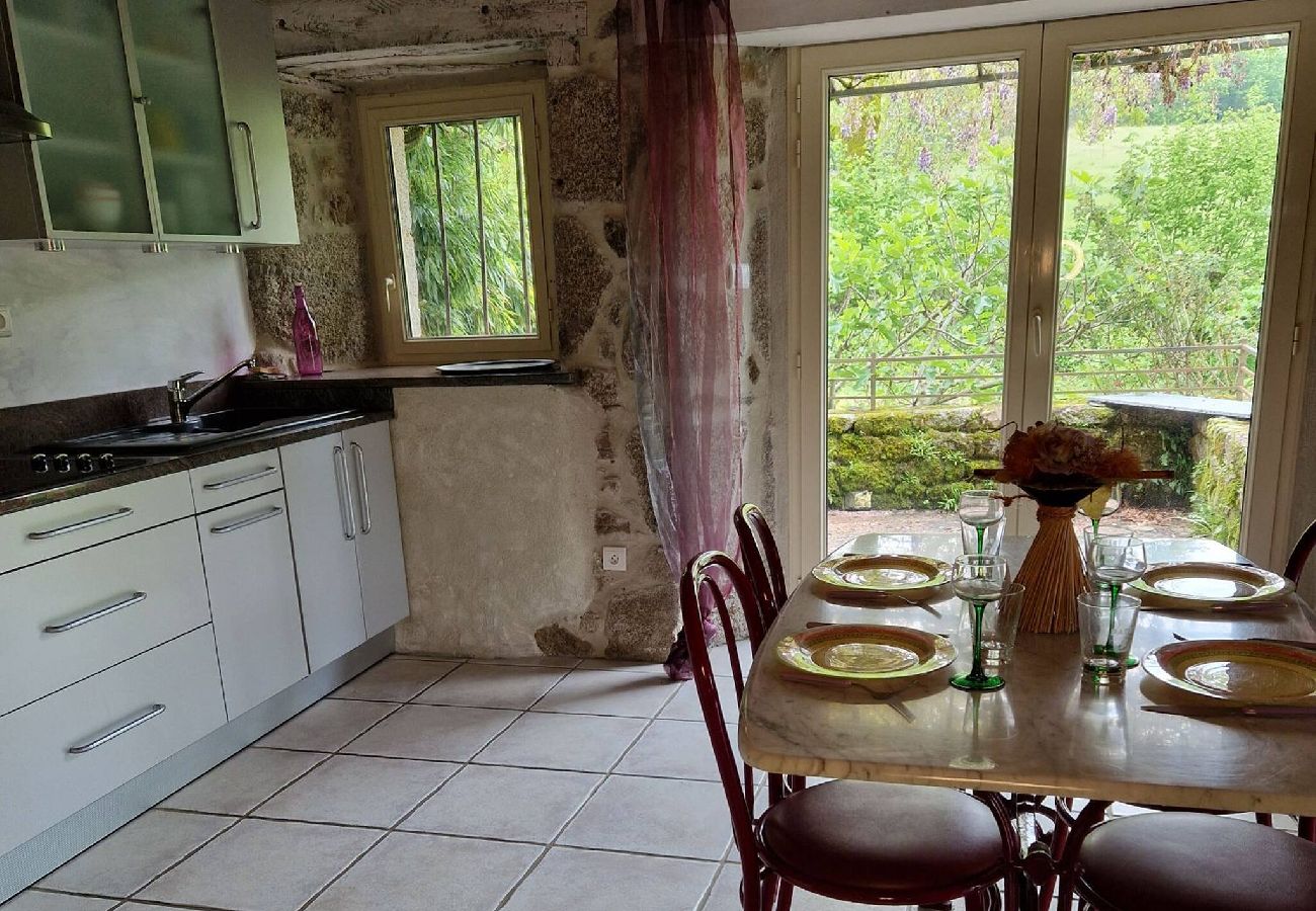 Maison à Florentin-la-Capelle - La Fontaine d´Aubrac