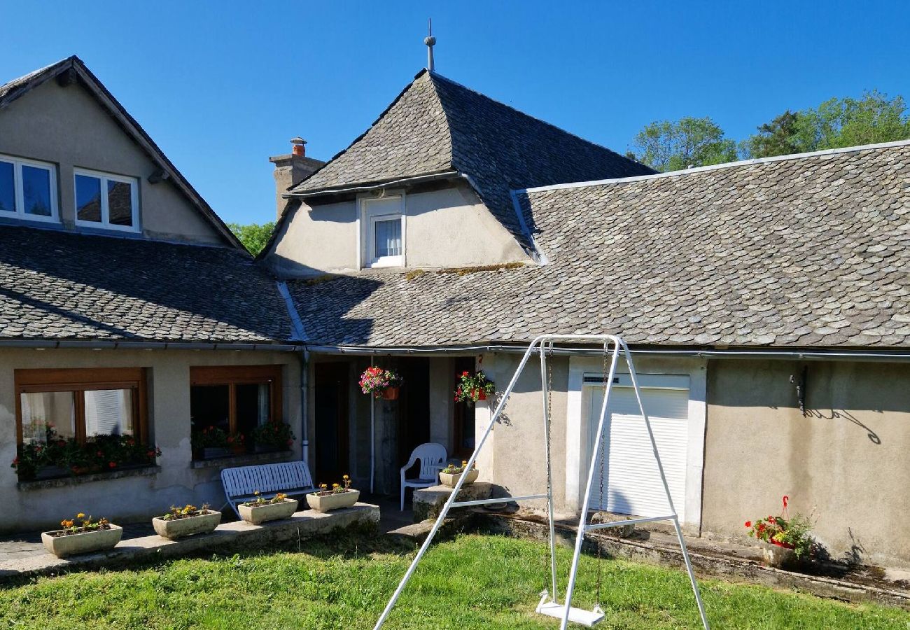 Maison à Laguiole - Gite de la Scierie, maison familiale Laguio