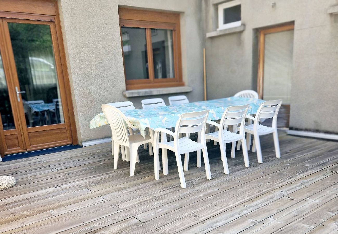 Maison à Laguiole - Gite de la Scierie, maison familiale Laguio