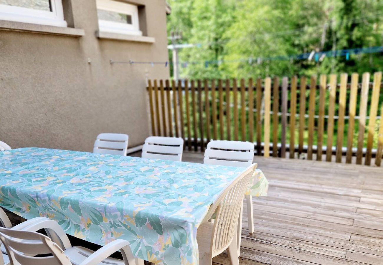 Maison à Laguiole - Gite de la Scierie, maison familiale Laguio