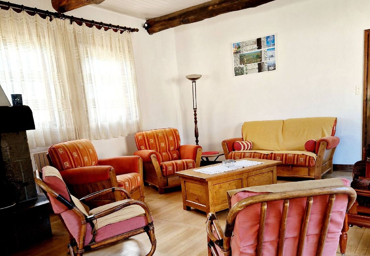 Maison à Laguiole - Gite de la Scierie, maison familiale Laguio