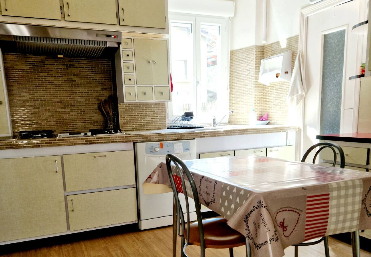 Maison à Laguiole - Gite de la Scierie, maison familiale Laguio