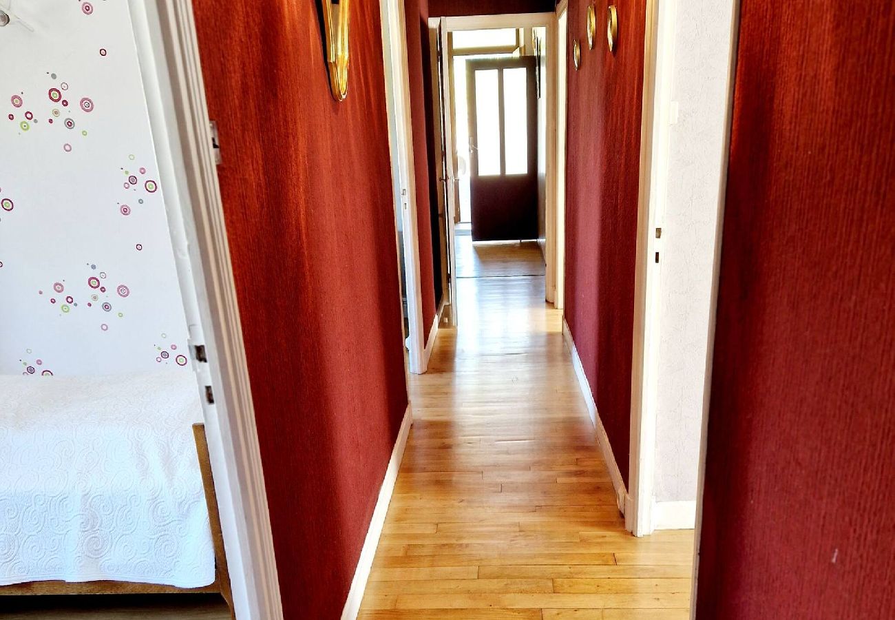 Maison à Laguiole - Gite de la Scierie, maison familiale Laguio