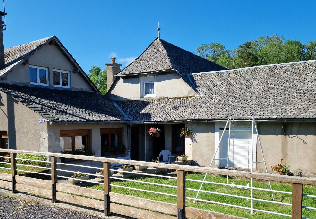 Maison à Laguiole - Gite de la Scierie, maison familiale Laguio