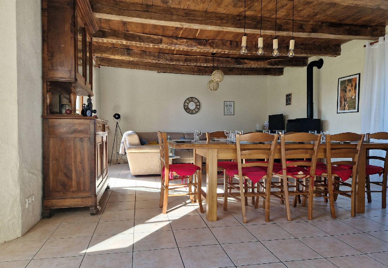 Maison à Florentin-la-Capelle - Ancien Presbytère,gîte familial