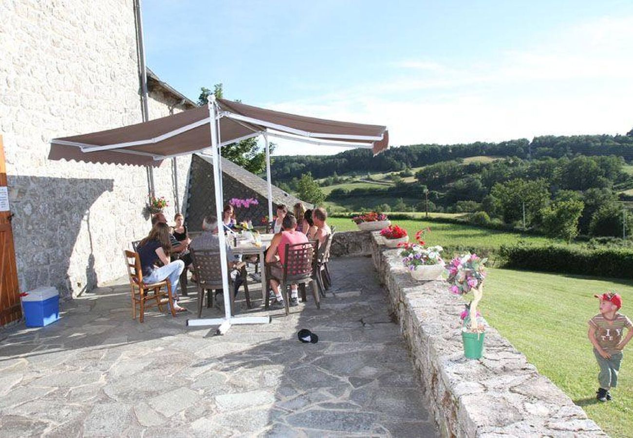 Maison à Florentin-la-Capelle - Ancien Presbytère,gîte familial