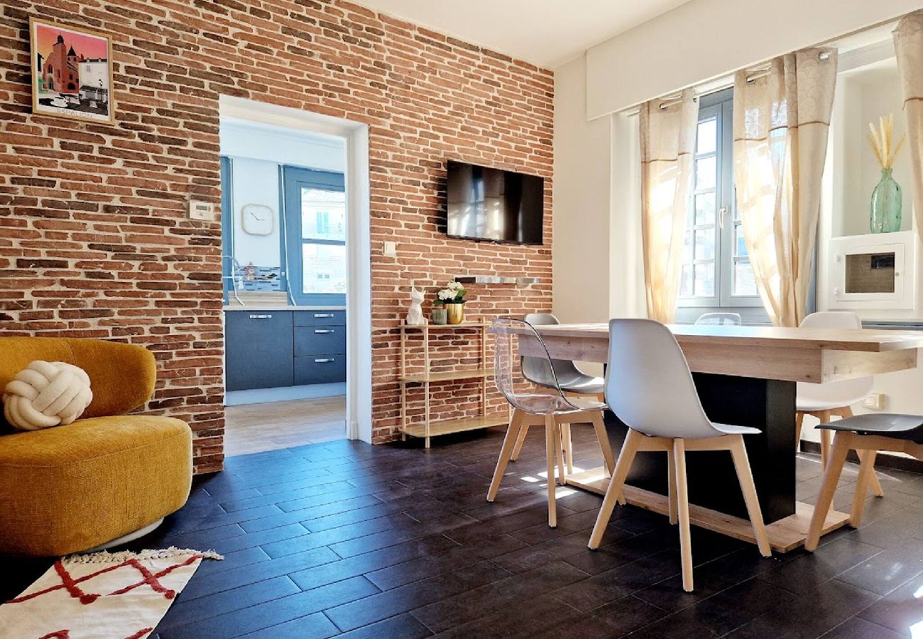 Appartement à Espalion - Haut Foirail,balcon centre-ville