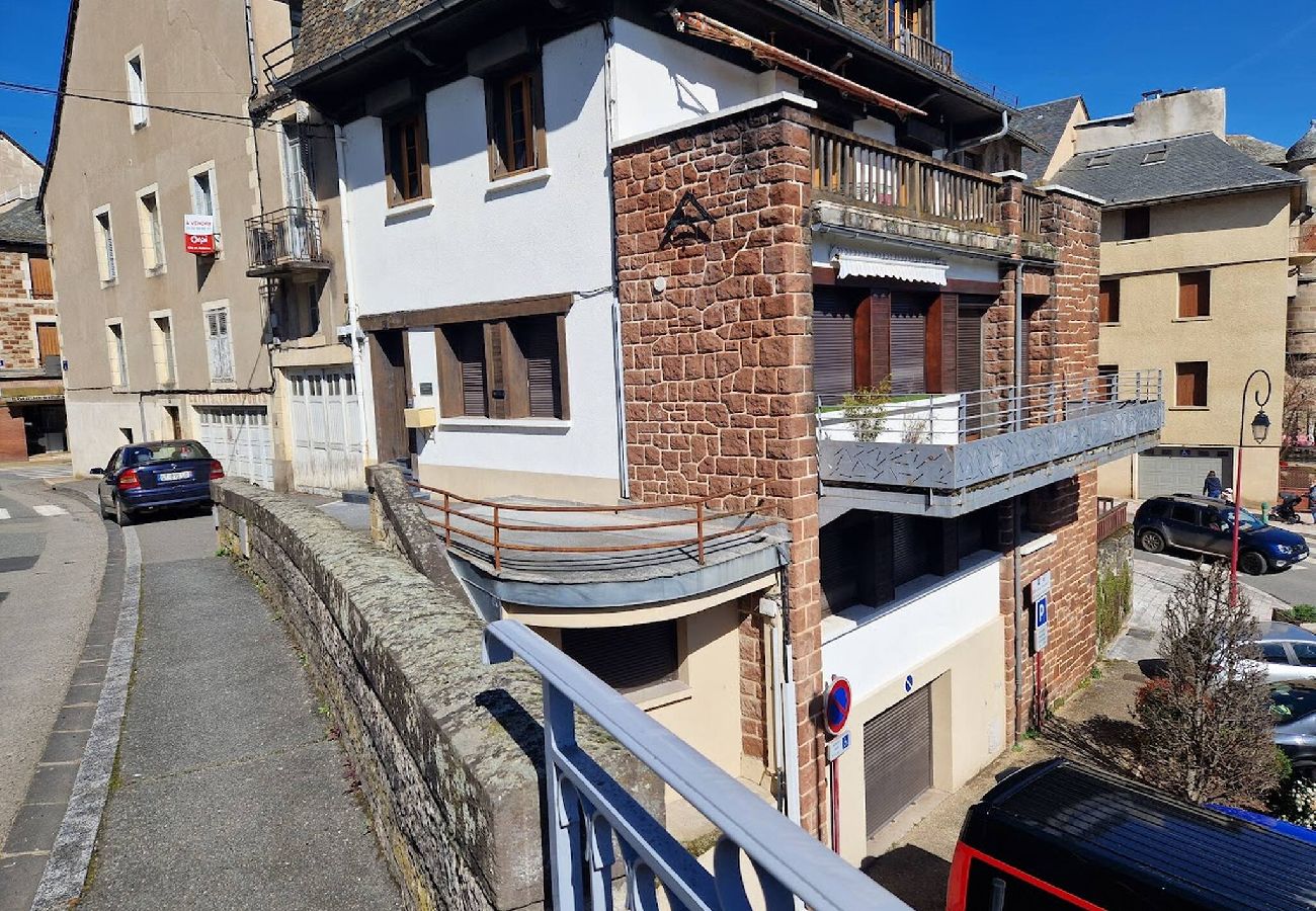 Appartement à Espalion - Haut Foirail,balcon centre-ville