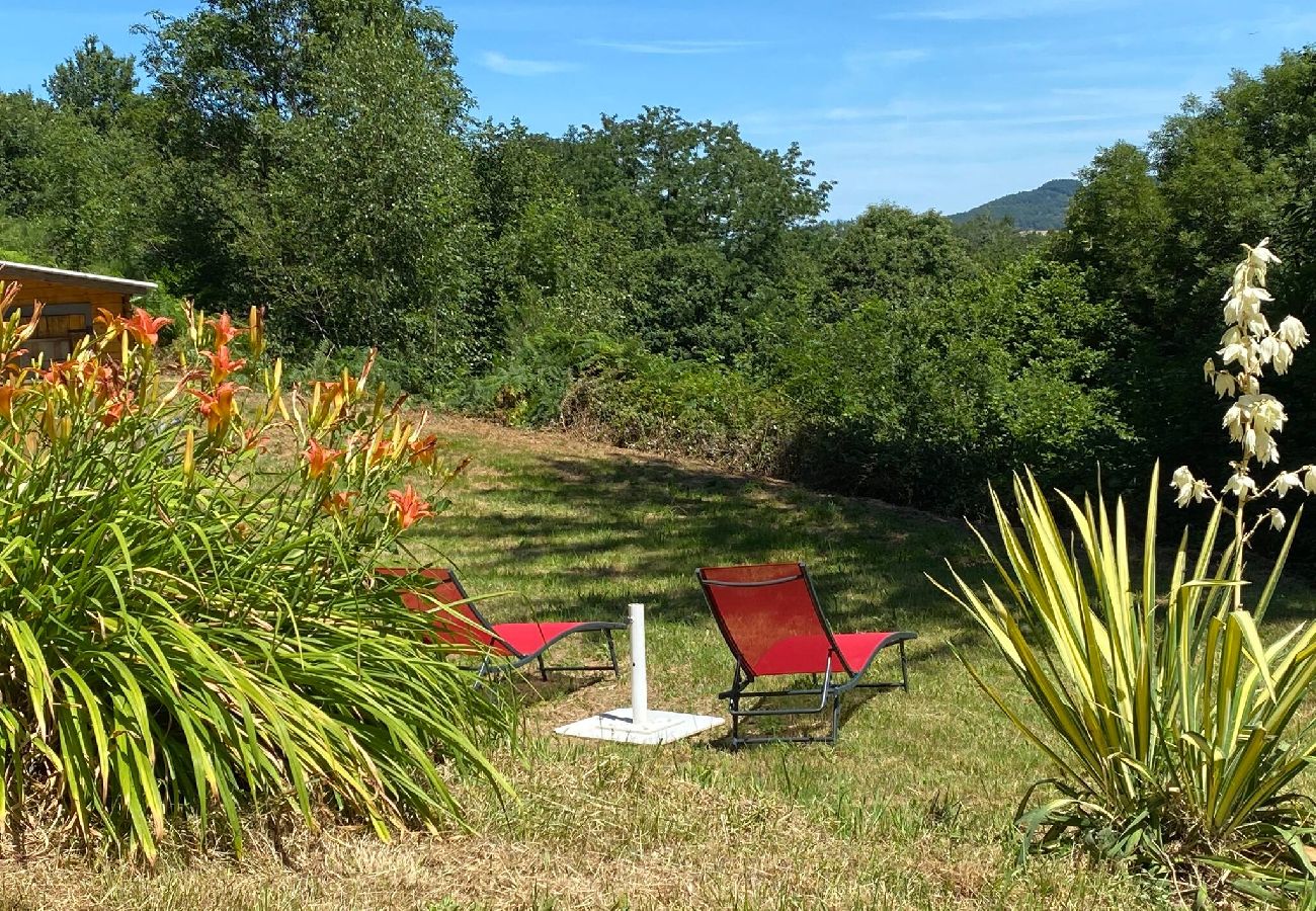 Maison à Golinhac - La Maioun, entouree de la foret