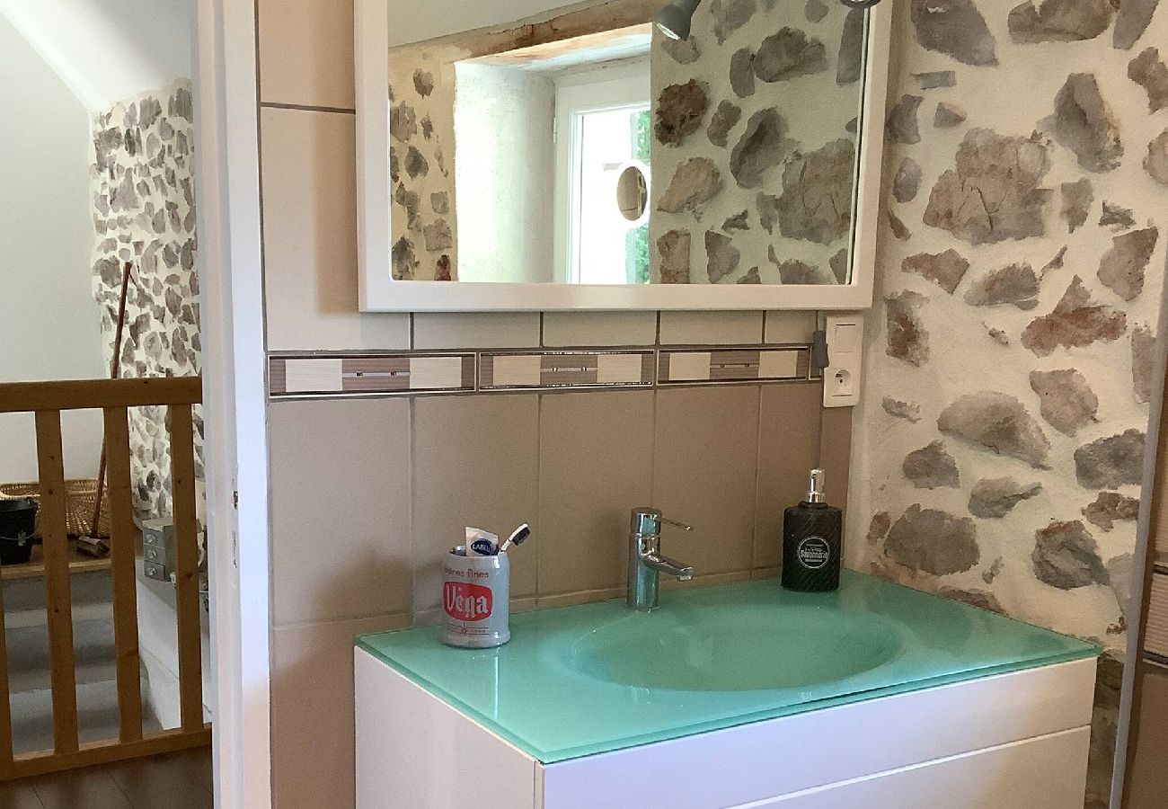 Maison à Golinhac - La Maioun, entouree de la foret