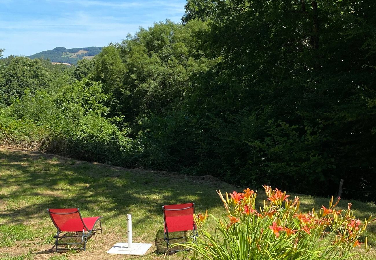 Maison à Golinhac - La Maioun, entouree de la foret