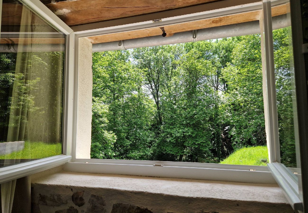 Maison à Golinhac - La Maioun, entouree de la foret