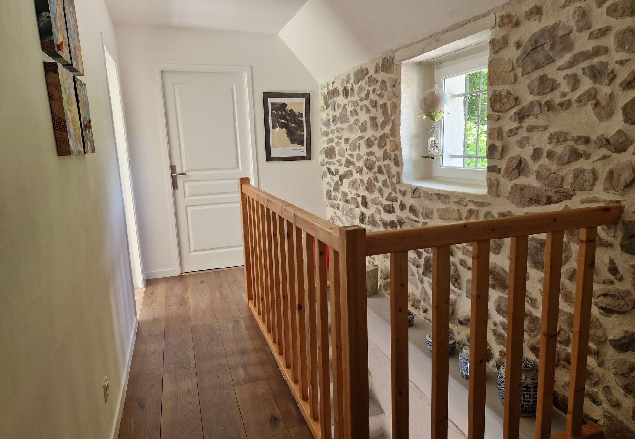 Maison à Golinhac - La Maioun, entouree de la foret