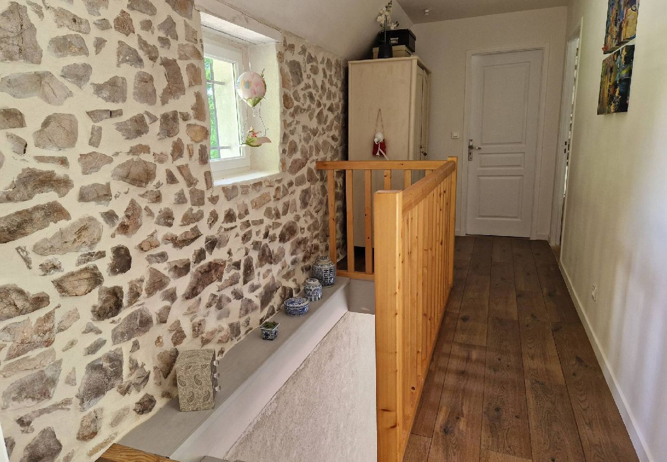 Maison à Golinhac - La Maioun, entouree de la foret