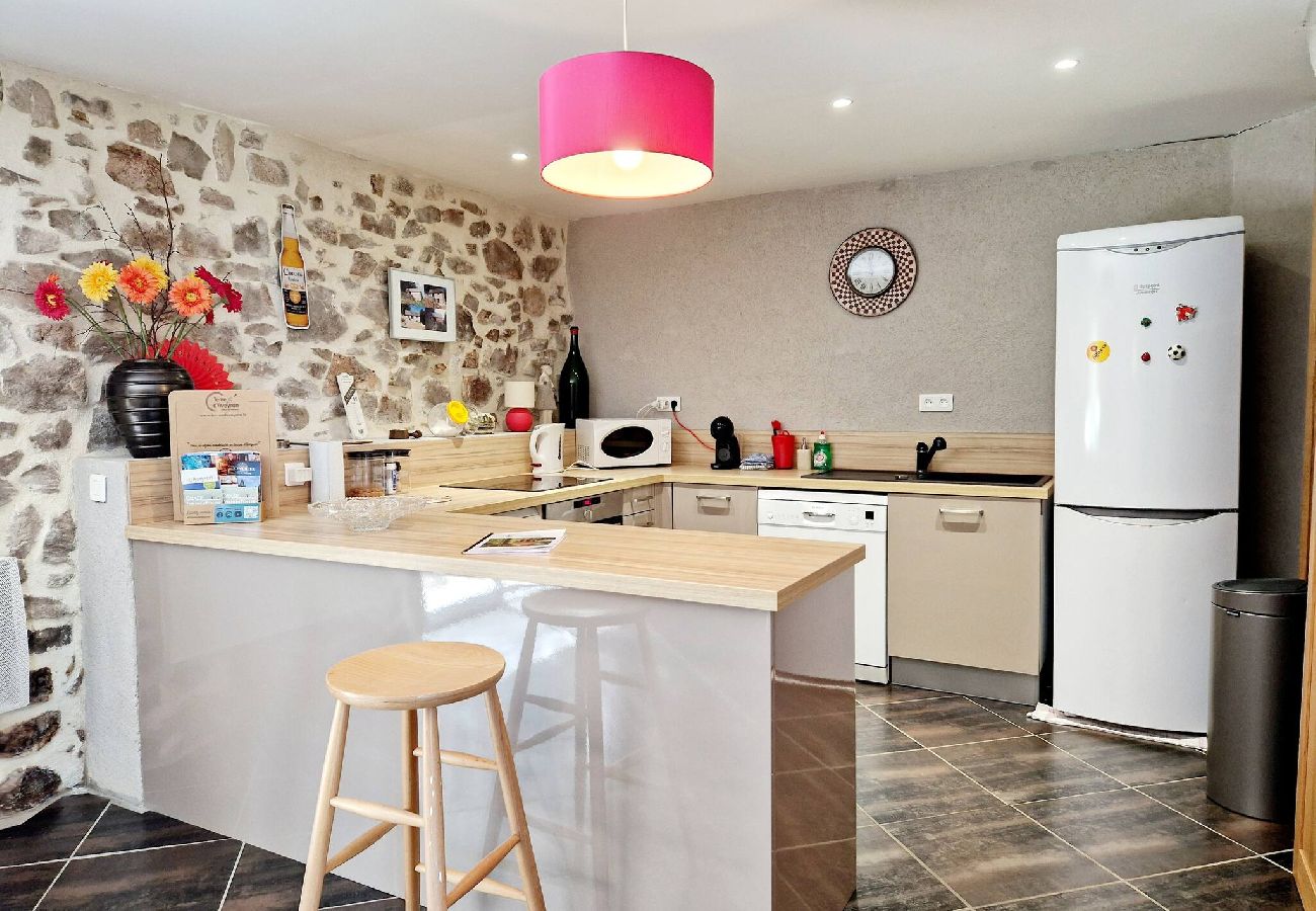 Maison à Golinhac - La Maioun, entouree de la foret