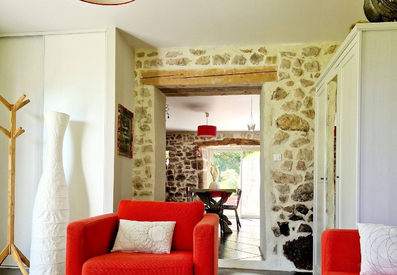 Maison à Golinhac - La Maioun, entouree de la foret