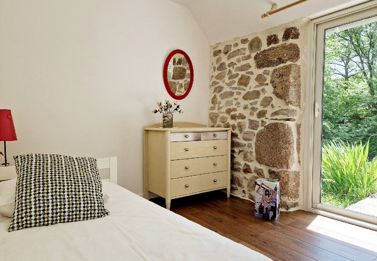 Maison à Golinhac - La Maioun, entouree de la foret