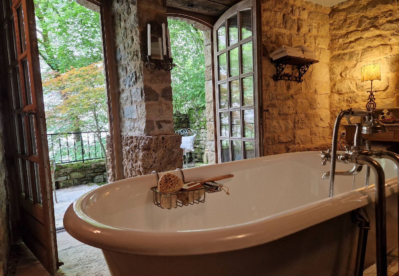 Maison à Bozouls - Moulin du XIIIe siècle pour 2 personnes