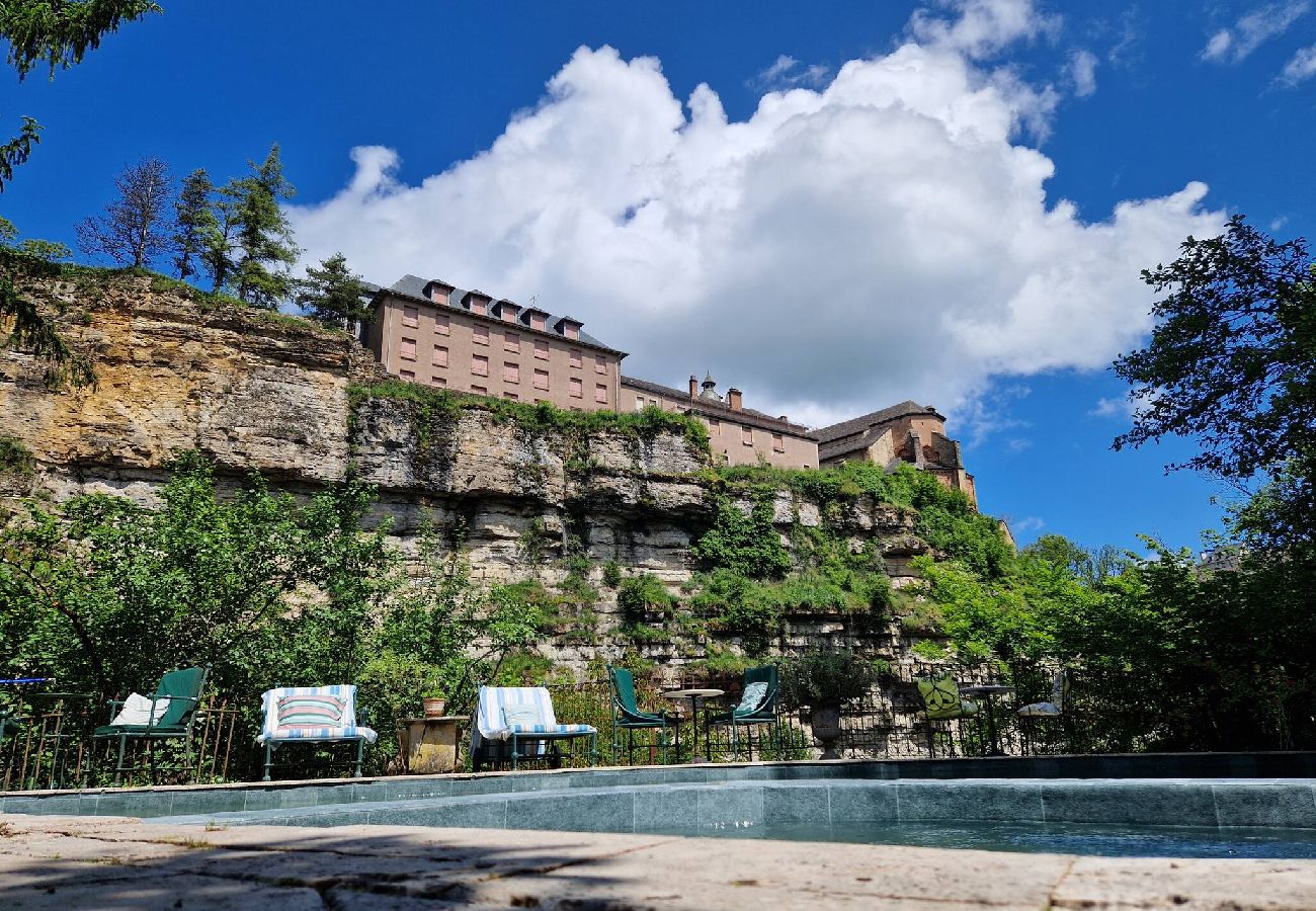 Maison à Bozouls - Moulin du XIIIe siècle pour 2 personnes