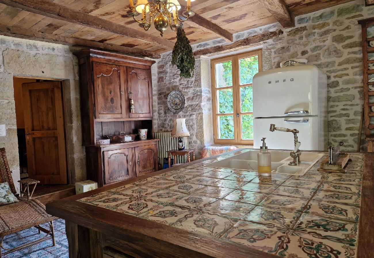 Maison à Bozouls - Moulin du XIIIe siècle pour 2 personnes