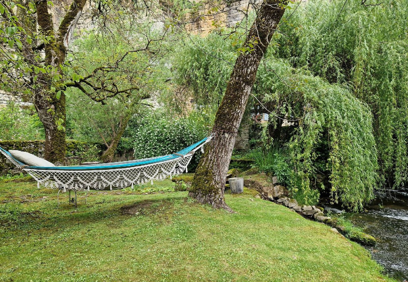 Maison à Bozouls - Moulin du XIIIe siècle pour 2 personnes