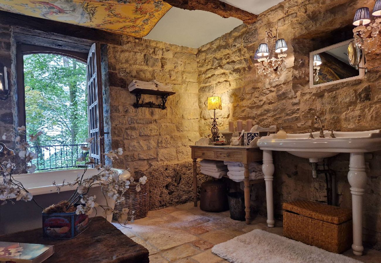 Maison à Bozouls - Moulin du XIIIe siècle pour 2 personnes