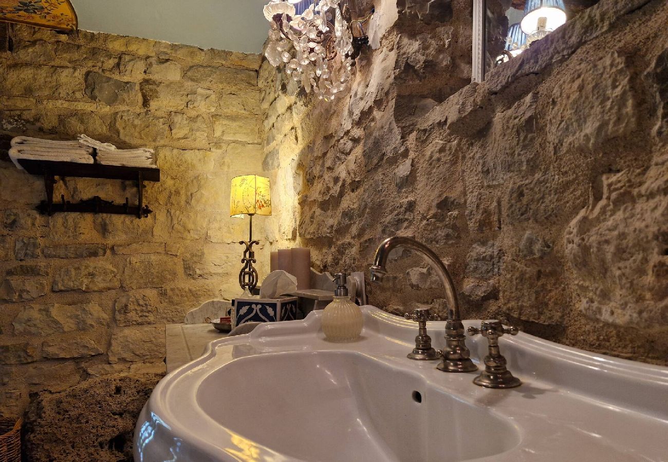 Maison à Bozouls - Moulin du XIIIe siècle pour 2 personnes