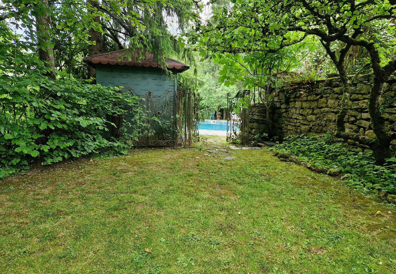 Maison à Bozouls - Moulin du XIIIe siècle pour 2 personnes