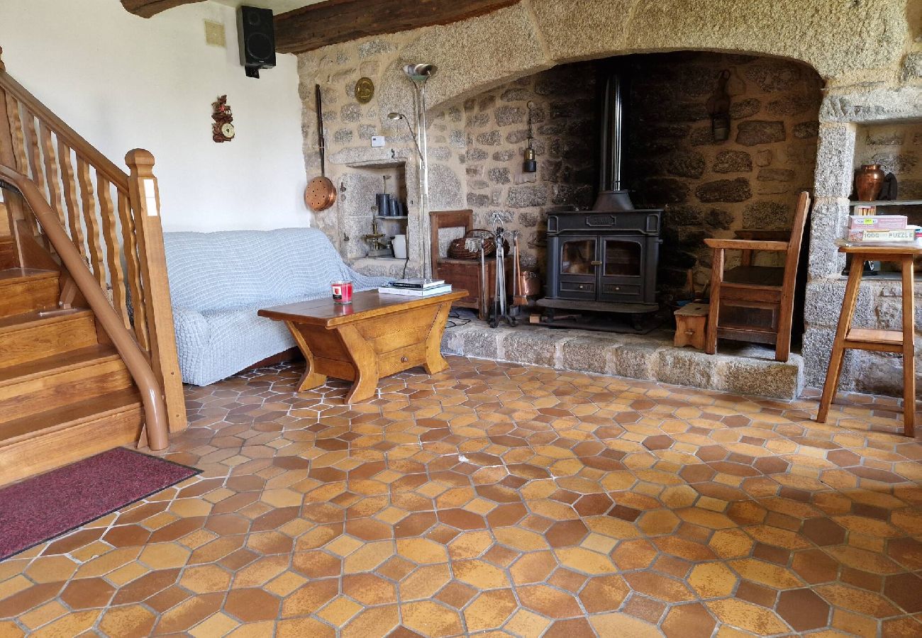 Maison à Saint-Amans-des-Cots - Gite la Roque, calme, campagne