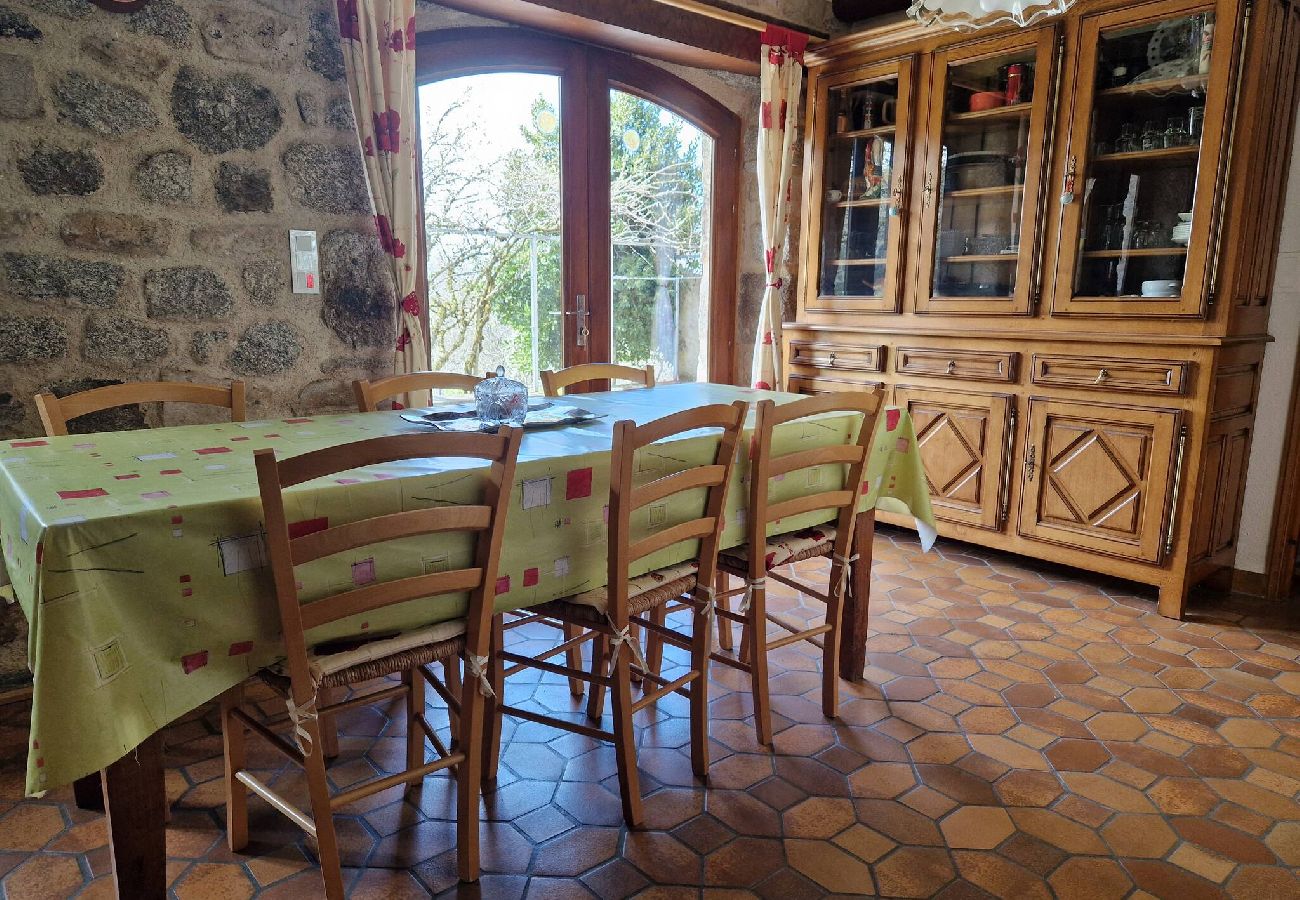 Maison à Saint-Amans-des-Cots - Gite la Roque, calme, campagne