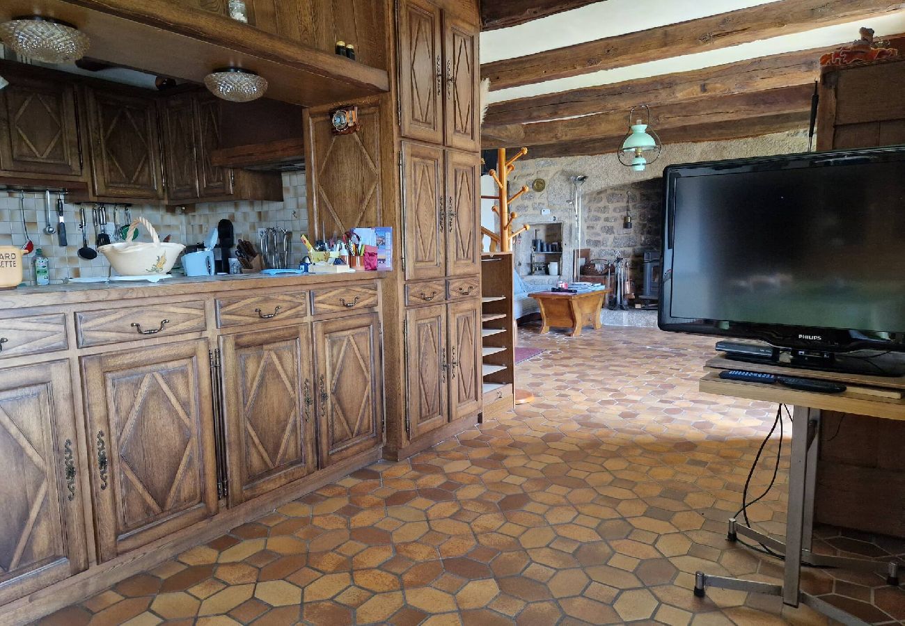 Maison à Saint-Amans-des-Cots - Gite la Roque, calme, campagne