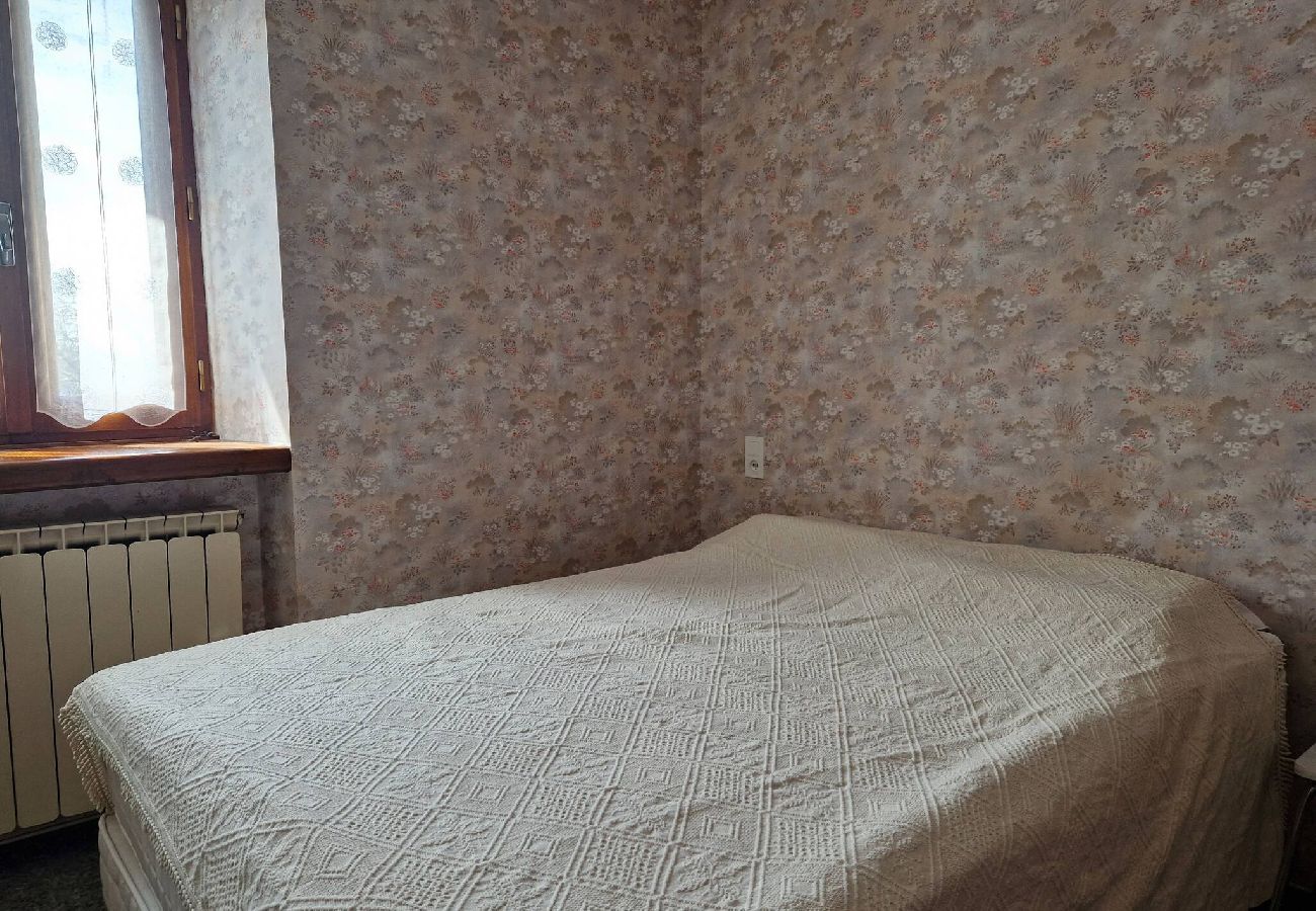 Maison à Saint-Amans-des-Cots - Gite la Roque, calme, campagne