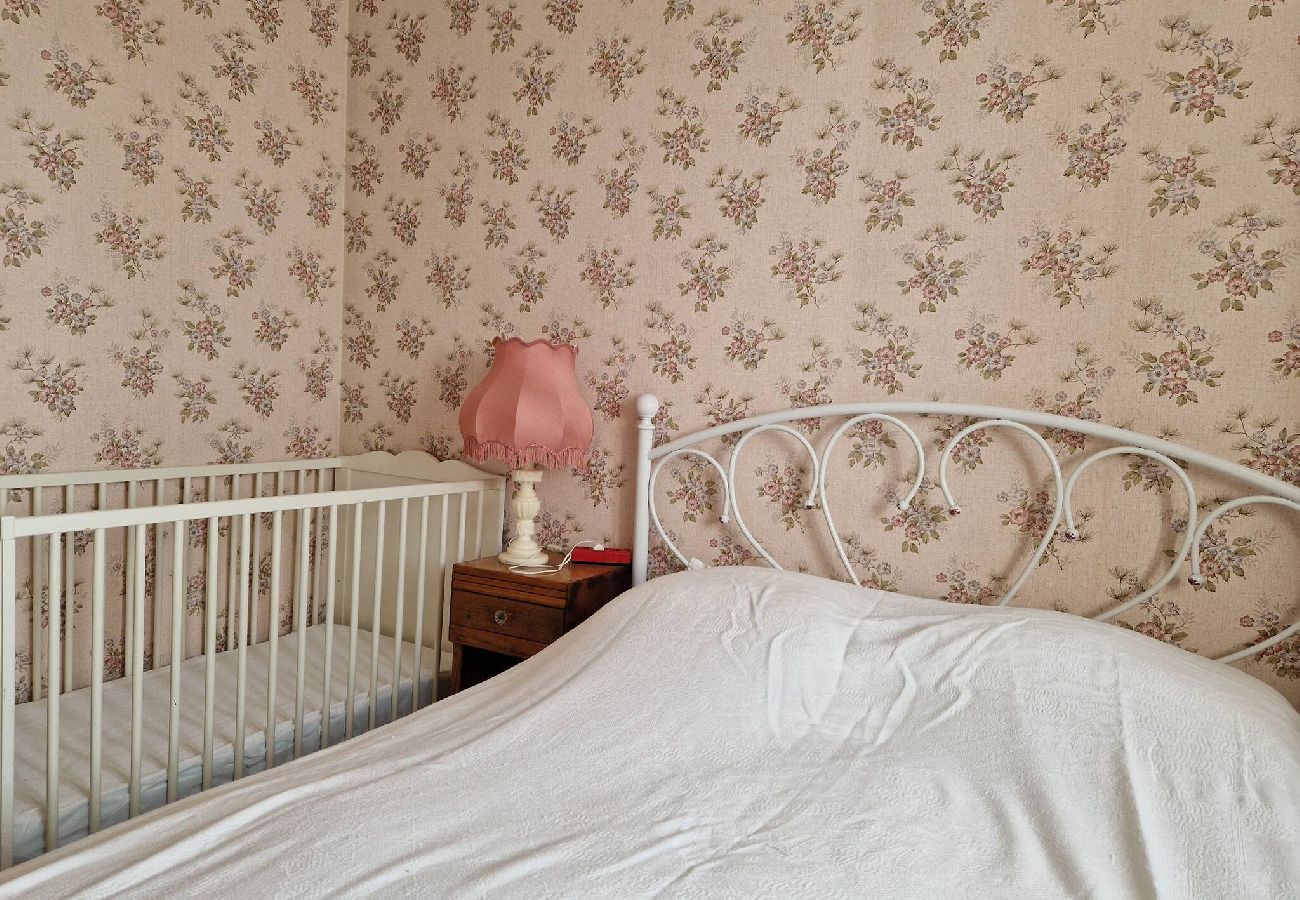 Maison à Saint-Amans-des-Cots - Gite la Roque, calme, campagne