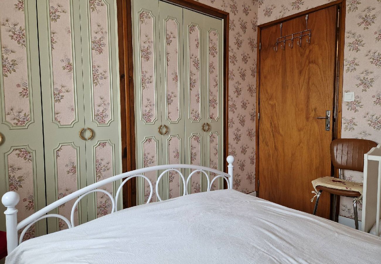 Maison à Saint-Amans-des-Cots - Gite la Roque, calme, campagne