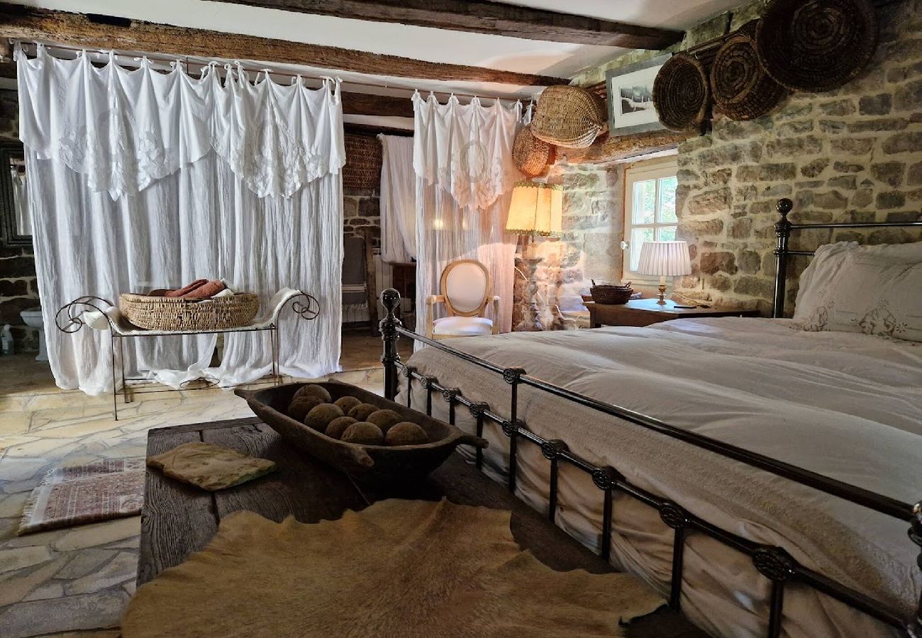 Maison à Bozouls - La Providence, Moulin du XIIIe siècle