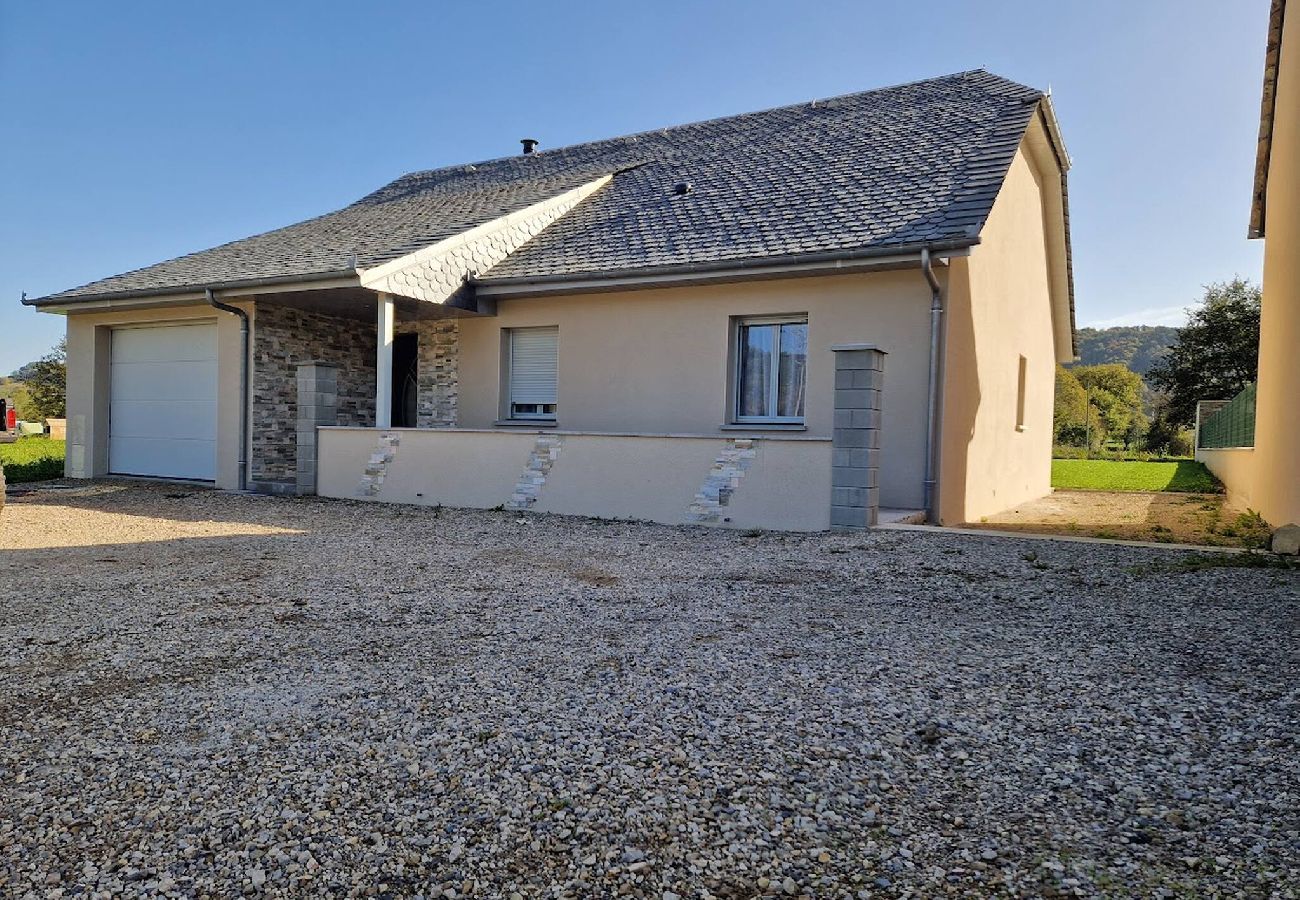 Maison à Sébrazac - Gîte de La Forge