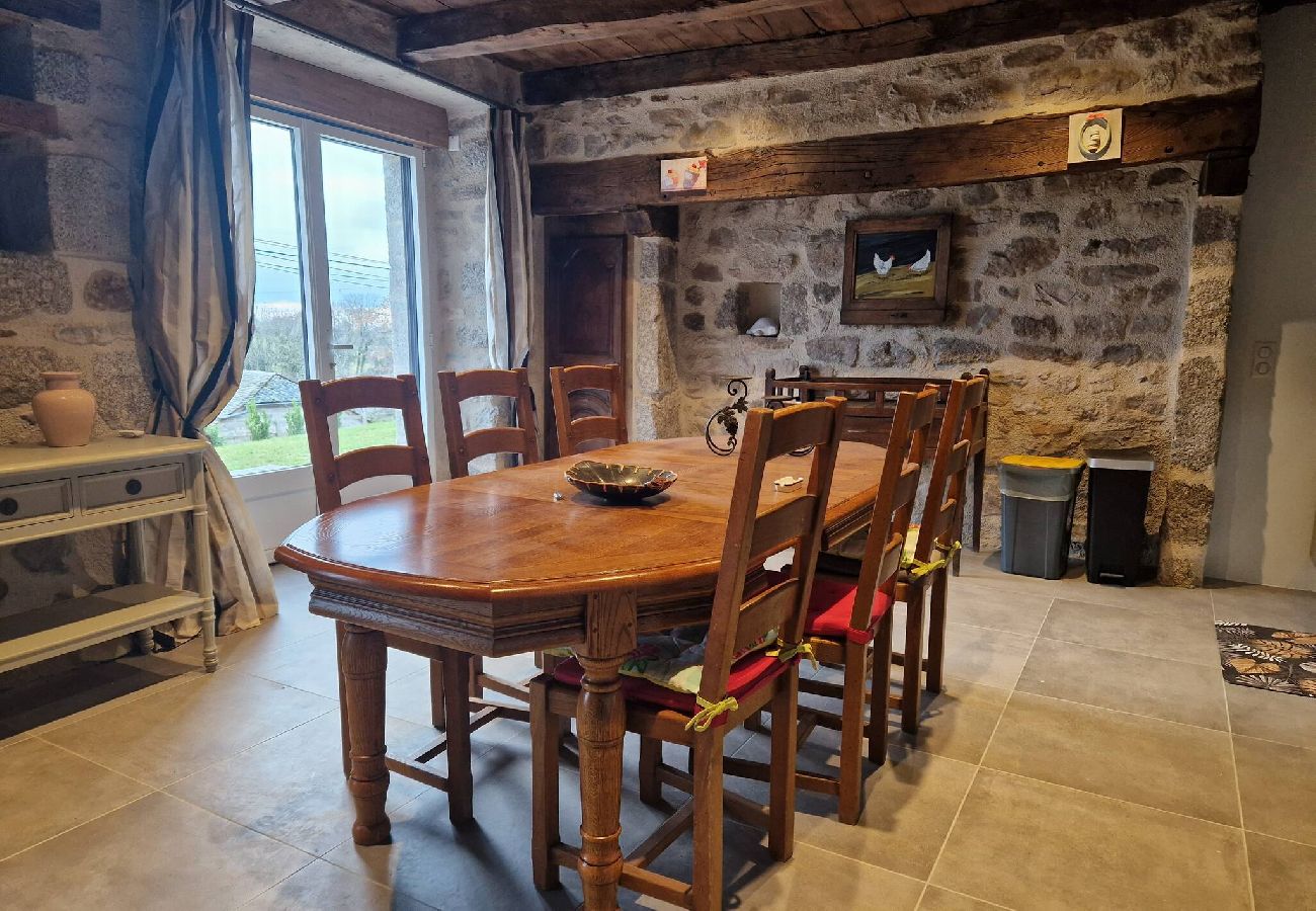 Maison à Saint-Amans-des-Cots - Gite de la Viadène