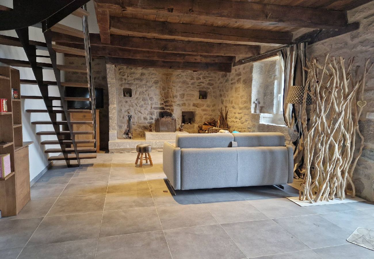 Maison à Saint-Amans-des-Cots - Gite de la Viadène