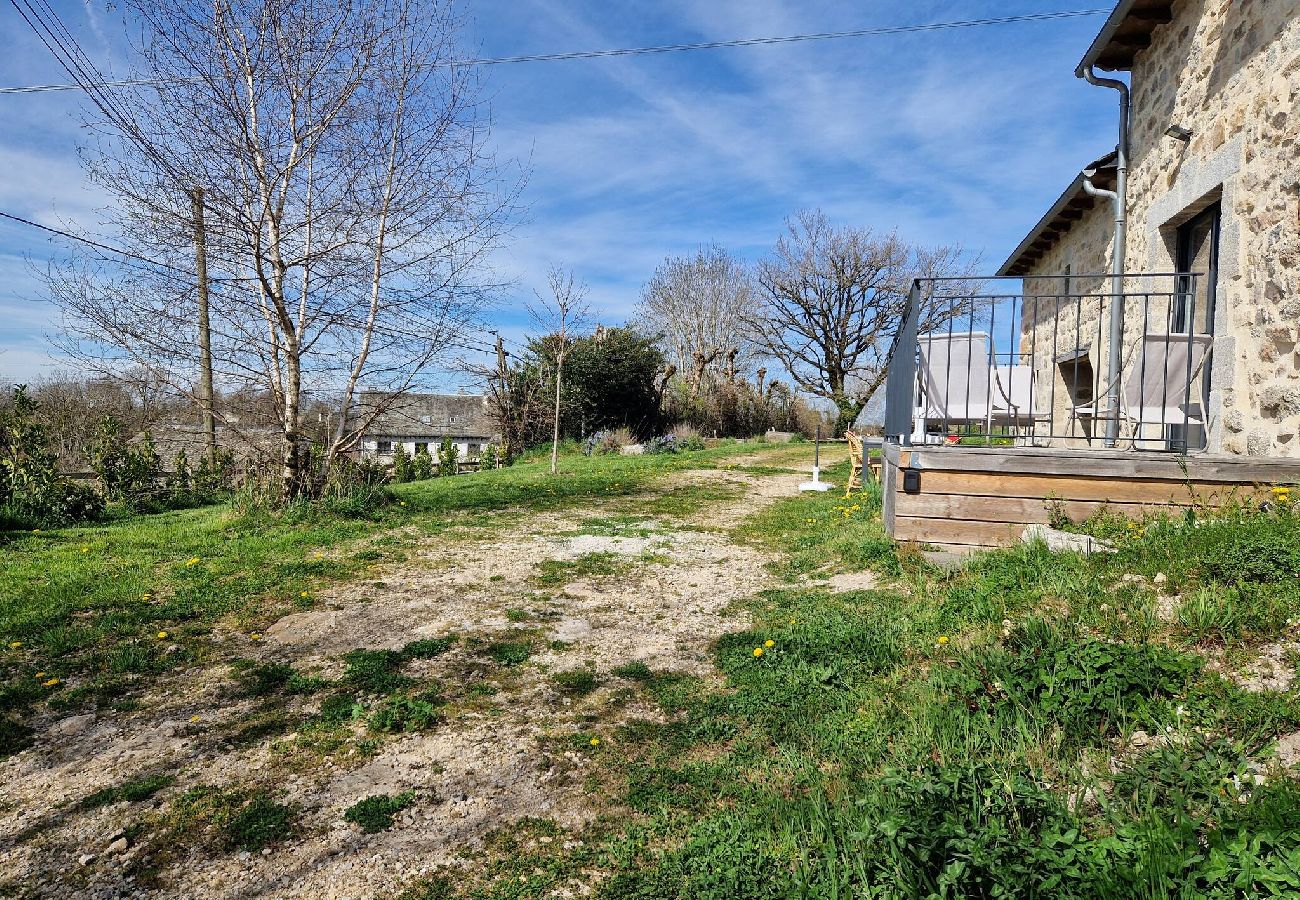 Maison à Saint-Amans-des-Cots - Gite de la Viadène