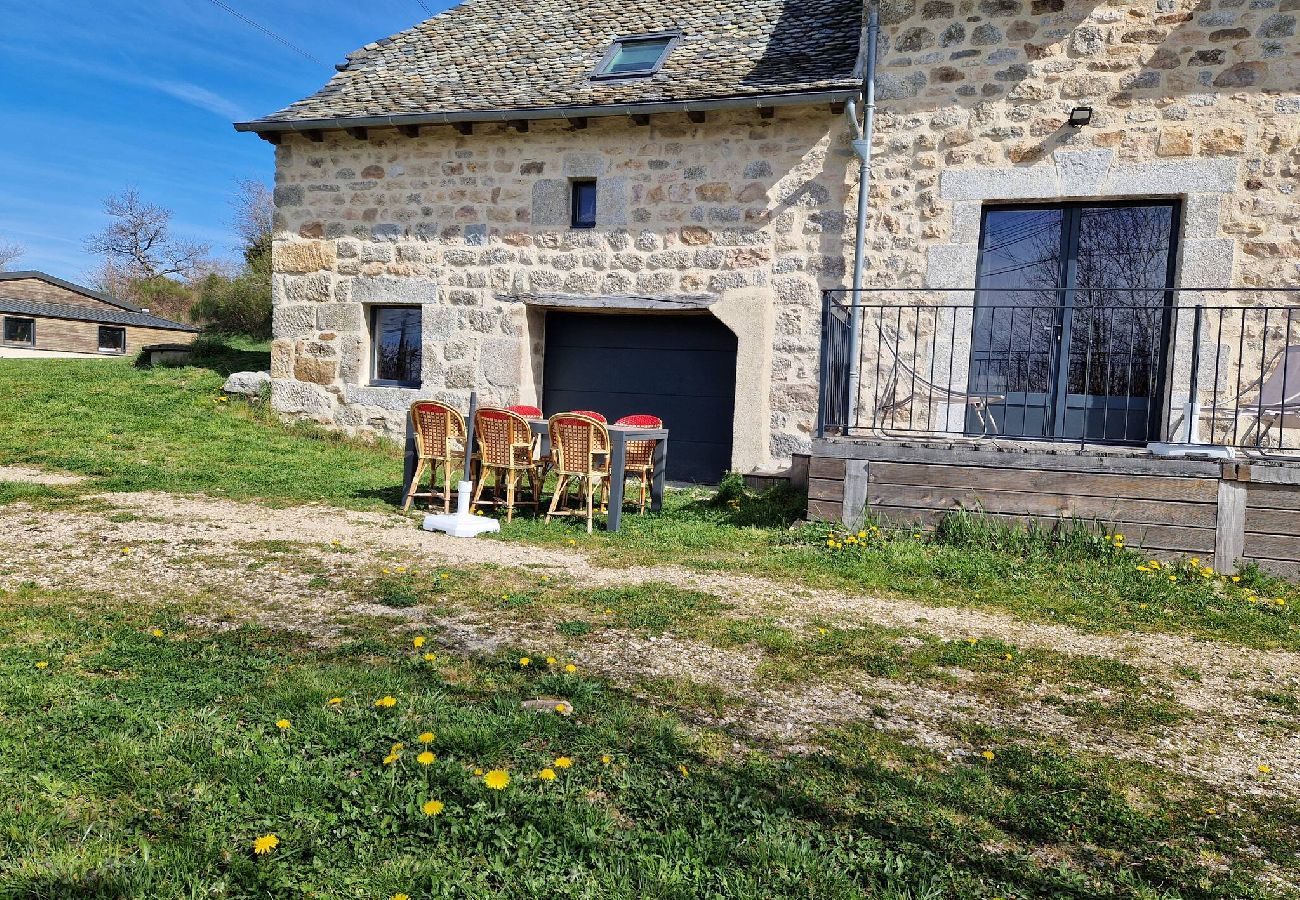 Maison à Saint-Amans-des-Cots - Gite de la Viadène