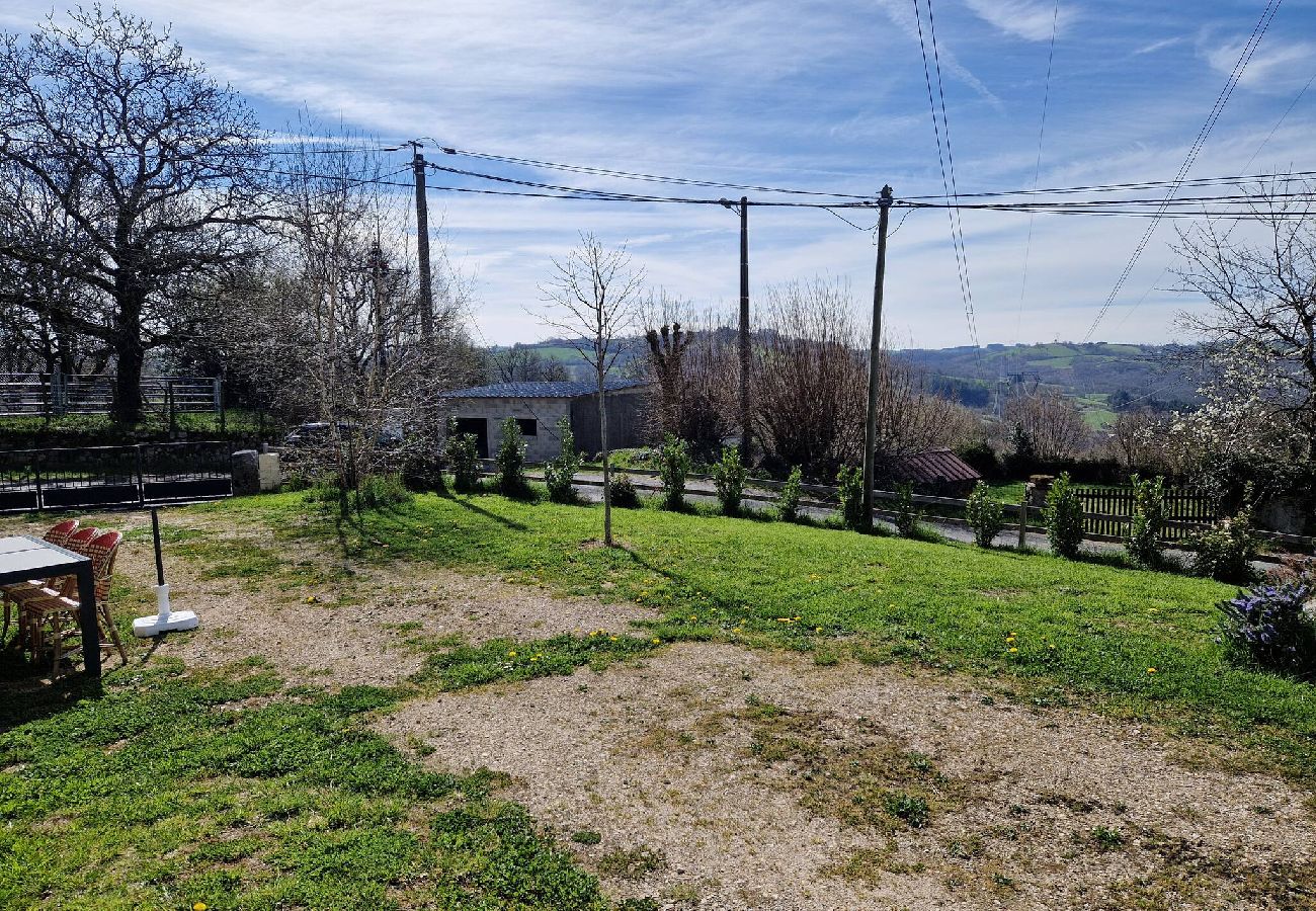 Maison à Saint-Amans-des-Cots - Gite de la Viadène