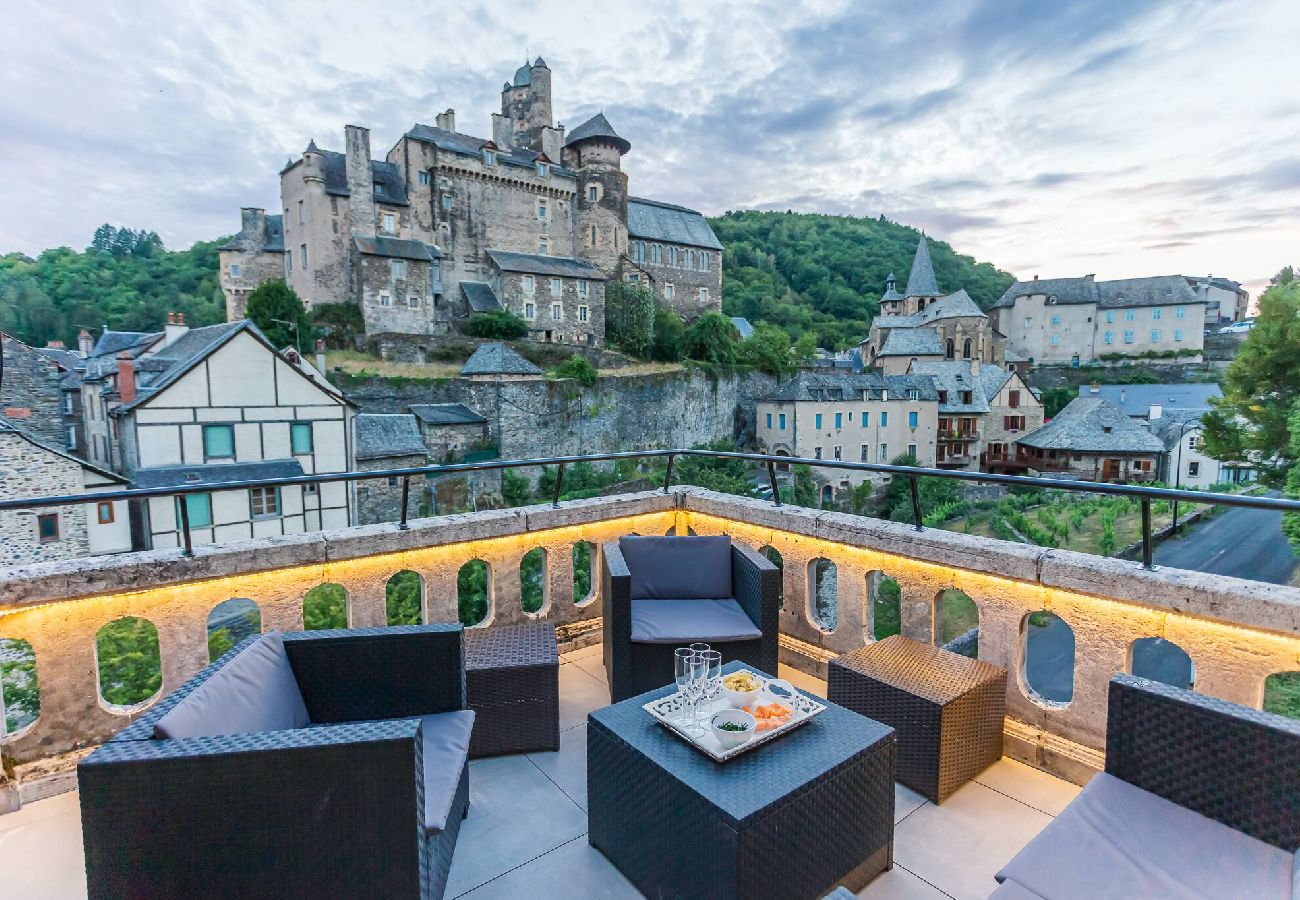 Maison à Estaing - L'Estagnole pour 2 personnes, jacuzzi, h
