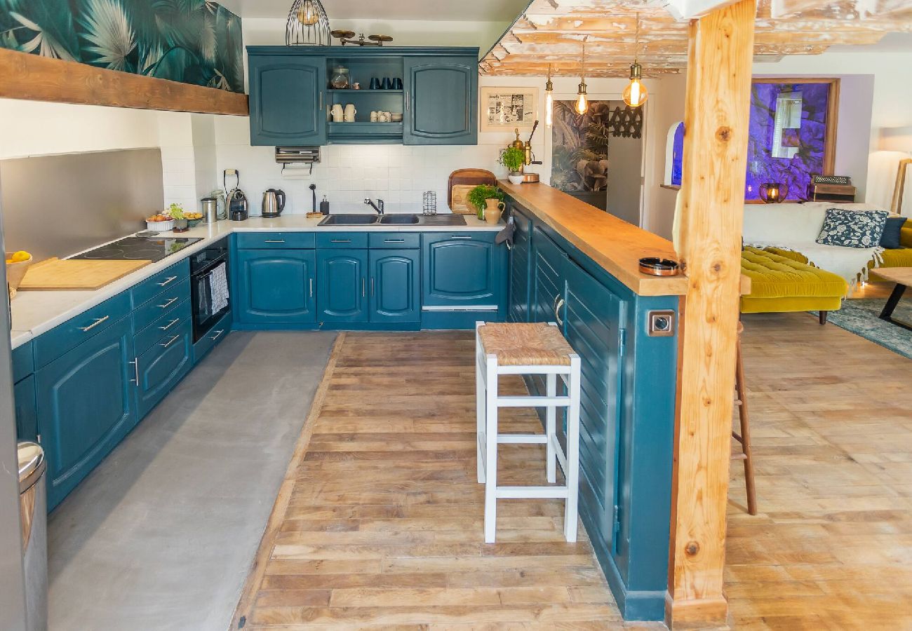 Maison à Estaing - L'Estagnole pour 2 personnes, jacuzzi, h