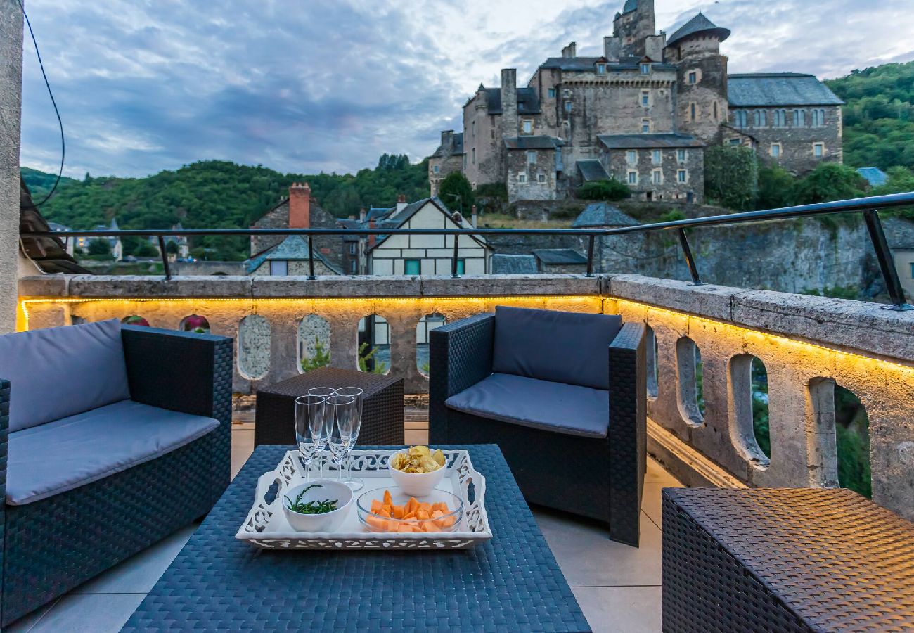 Maison à Estaing - L'Estagnole pour 2 personnes, jacuzzi, h
