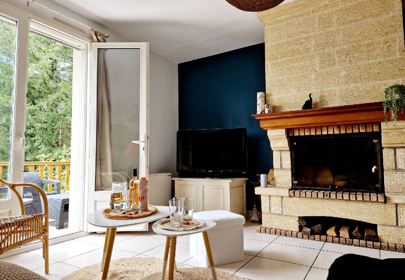 Maison à Campouriez - Maison Le Yoti,  jolie vue sur la Vall&eacute;