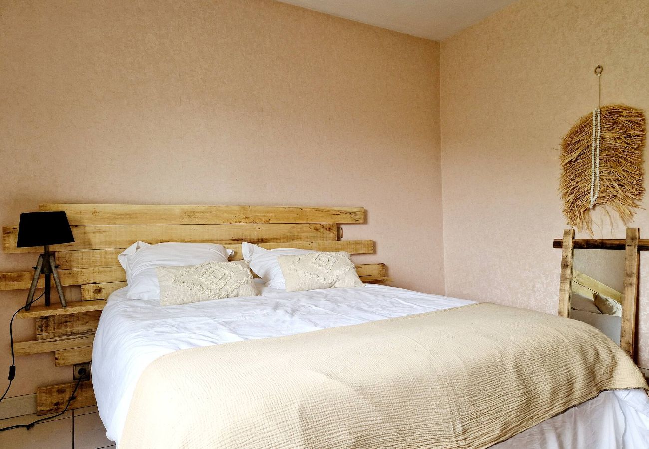 Maison à Campouriez - Maison Le Yoti,  jolie vue sur la Vall&eacute;