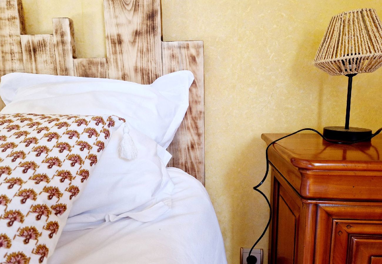 Maison à Campouriez - Maison Le Yoti,  jolie vue sur la Vall&eacute;