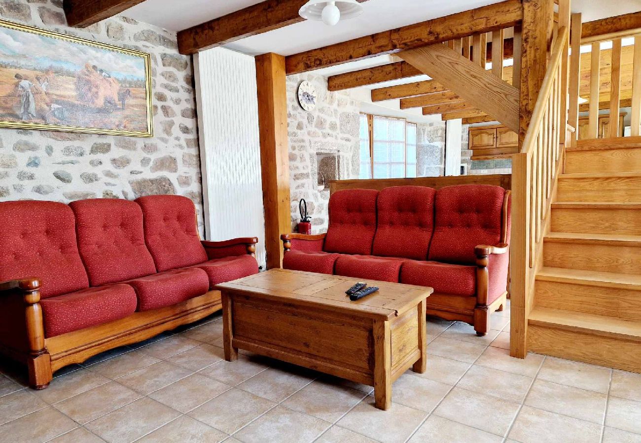 Maison à Saint-Symphorien-de-Thénières - Gite de Saint-Gervais