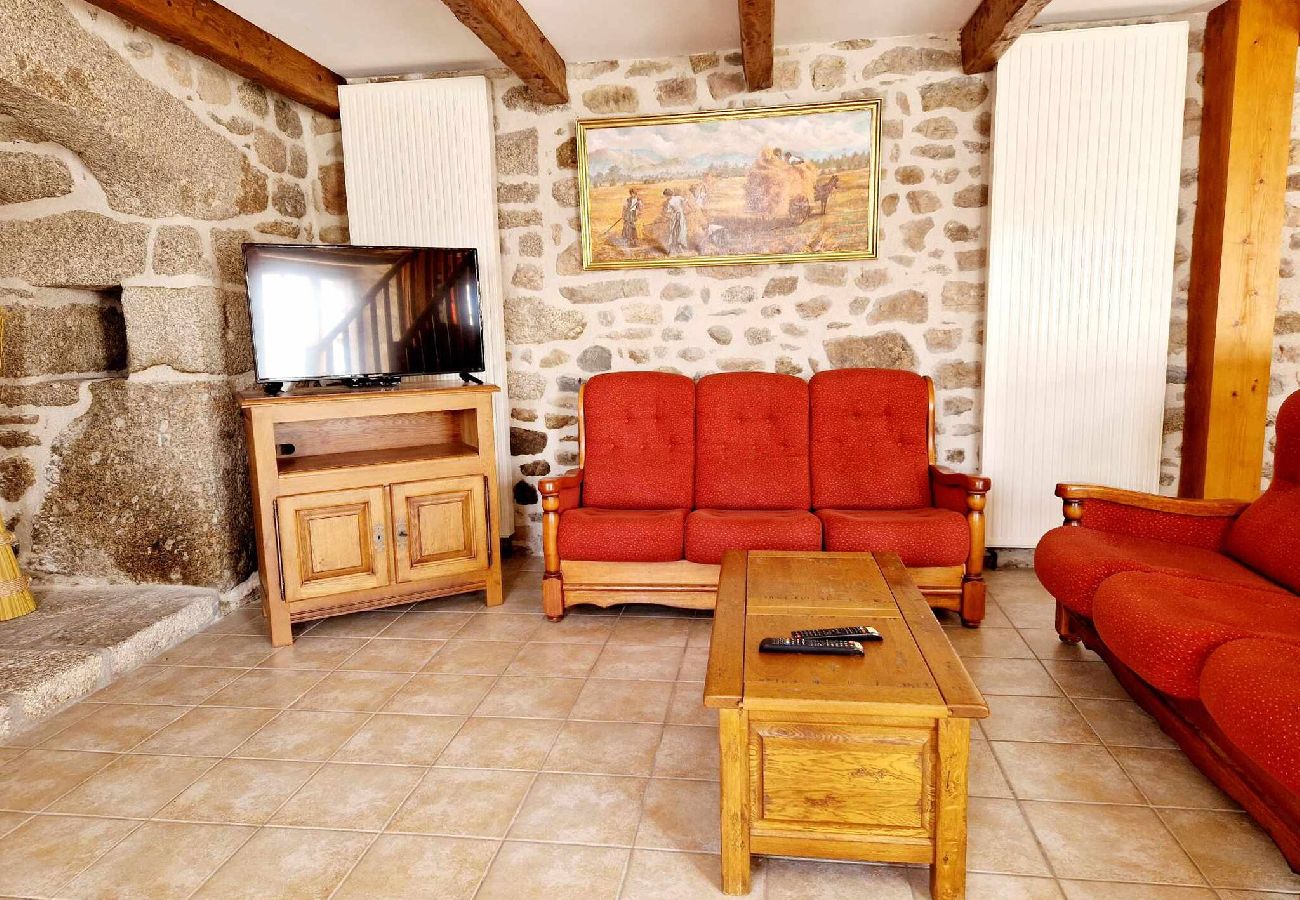 Maison à Saint-Symphorien-de-Thénières - Gite de Saint-Gervais